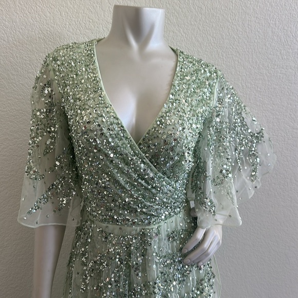 NWT Mac Duggal Green Sequined Butterfly Sleeve High Low Gown - Picture 6 of 14